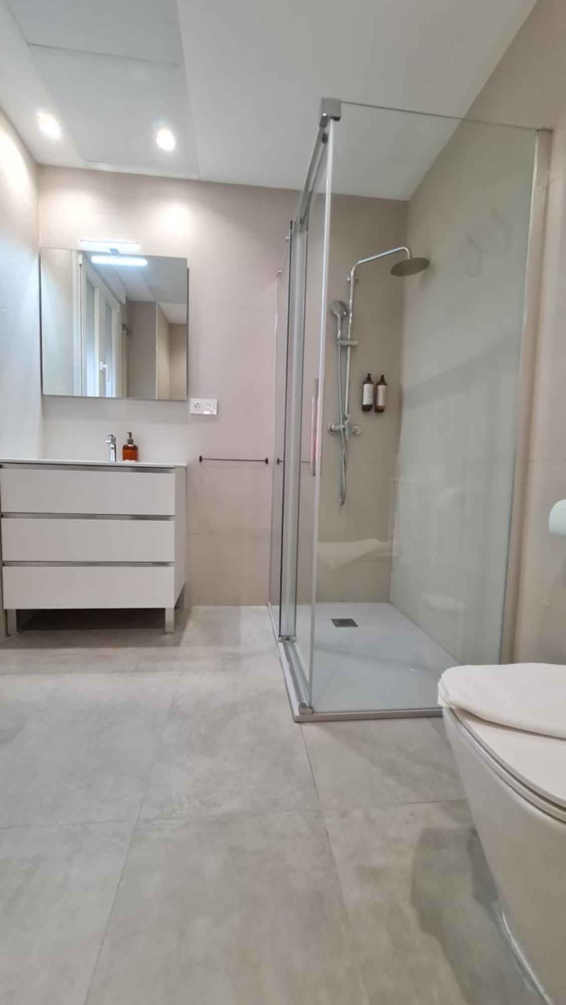 Navas 101 Cosmopolitan Loft Apartment กรานาดา ภายนอก รูปภาพ