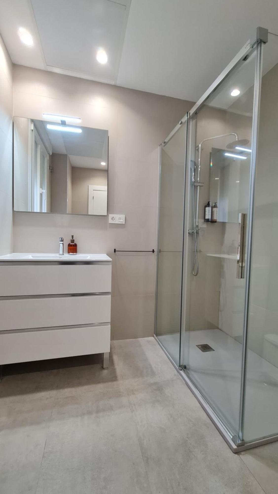 Navas 101 Cosmopolitan Loft Apartment กรานาดา ภายนอก รูปภาพ