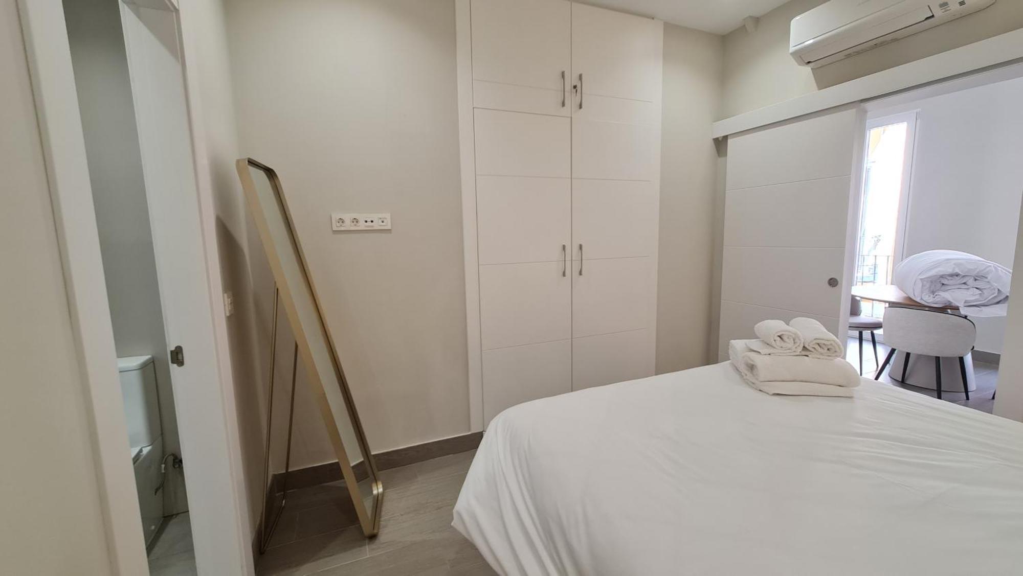Navas 101 Cosmopolitan Loft Apartment กรานาดา ภายนอก รูปภาพ